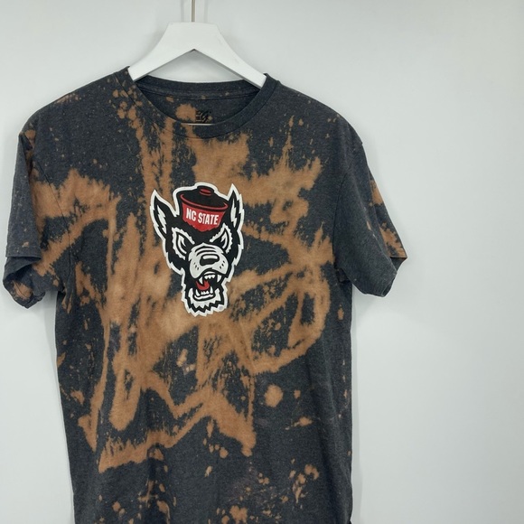 NC State Wolfpack Custom One Of A Kind Reverse Dyed Graphic Tee SZ M - Picture 3 of 5